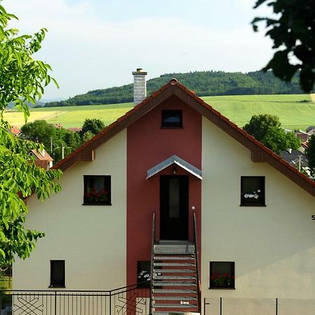 Privat Pod Kostolom - Ubytovanie Valca Exterior photo